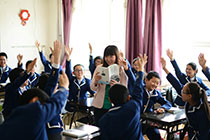 真人日屄视频君谊中学“新初中”